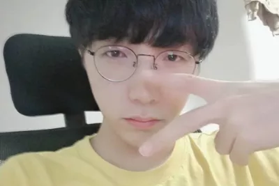 缺氧尤克里里谱-安苏羽-G调简单版弹唱四线谱 缺氧尤克里里谱-安苏羽-G调简单版弹唱四线谱