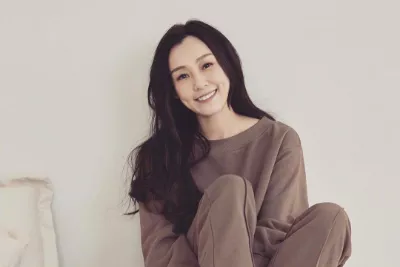 一个像夏天一个像秋天吉他谱-范玮琪-C调原版弹唱六线谱 一个像夏天一个像秋天吉他谱-范玮琪-C调原版弹唱六线谱