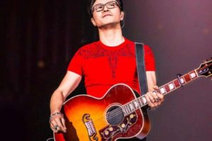 汪峰《挥挥手吉他谱》G调六线谱