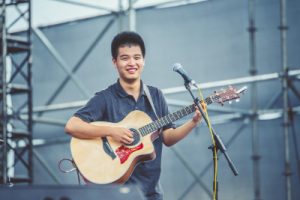 马頔《孤鸟的歌吉他谱》E调