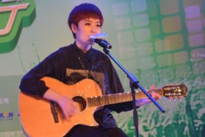 我还能孩子多久吉他谱D调-曾轶可-吉他弹唱谱