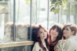 SHE《一眼万年吉他谱》G调六线谱