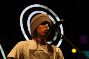 为你唱首歌吉他谱-痛仰乐队-G调六线谱