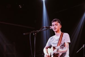 我不是你的宋冬野吉他谱-林啟得-C调原版六线谱