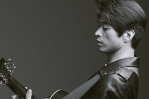 在路旁吉他谱-钟立风-在路旁A调原版六线谱