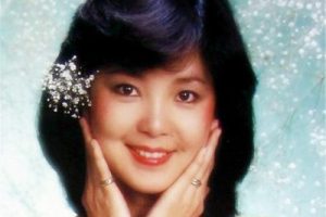 邓丽君《漫步人生路吉他谱》C调完整版