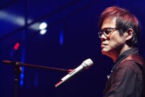 罗大佑《恋曲1990吉他谱》C调简易版