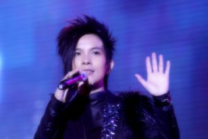 潘美辰《我曾用心爱着你吉他谱》G调高清六线谱