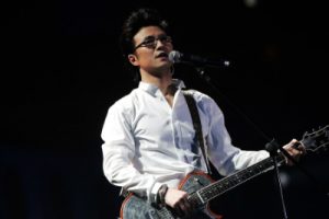 汪峰《怒放的生命吉他谱》D调原版弹唱谱