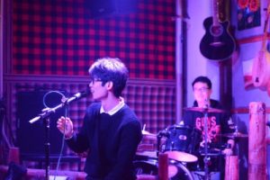 烟把儿《纸短情长吉他谱》G调精华原版吉他谱