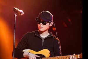 男孩吉他谱-梁博-男孩C调弹唱图谱