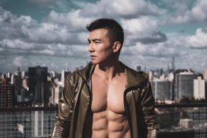 刘畊宏/许慧欣《心动心痛吉他谱》C调超原版吉他谱