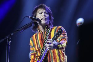 伍佰《突然的自我吉他谱》C调弹唱吉他谱