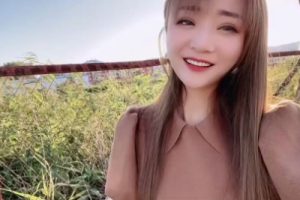 苏谭谭《一半疯了一半算了吉他谱》G调原版