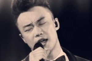 陈奕迅《圣诞结吉他谱》C调吉他弹唱谱