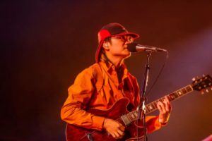 任贤齐/落日飞车《我是一只鱼吉他谱》C调拍弦原版