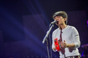 老狼《模范情书吉他谱》A调原版吉他谱