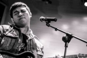 翁大涵《这些民谣听一次就够吉他谱》G调原版