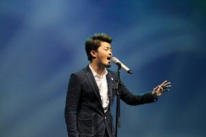 金贵晟《虹之间吉他谱》G调原版吉他谱