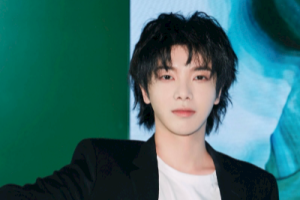 华晨宇《好想爱这个世界吉他谱》C调原版
