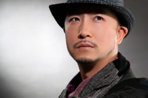 刘可《寂寞才说爱吉他谱》C调原版吉他谱