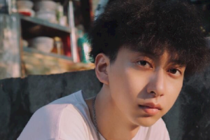 半生雪吉他谱-是七叔呢-半生雪G调原版指法-弹唱六线谱