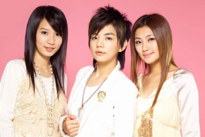SHE《Ring Ring Ring吉他谱》C调原版 SHE《Ring Ring Ring吉他谱》C调原版