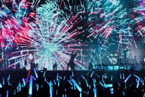 拥抱吉他谱-五月天-拥抱C调原版指法-弹唱六线谱