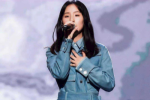 张钰琪《BABY DON’T CRY吉他谱》C调原版吉他谱