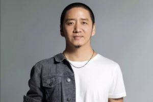 郝云《群发的我不回吉他谱》G调原版六线谱