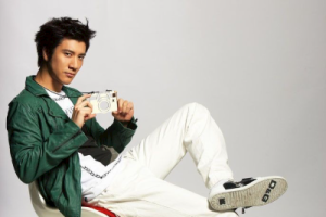 王力宏《需要人陪吉他谱》C调原版