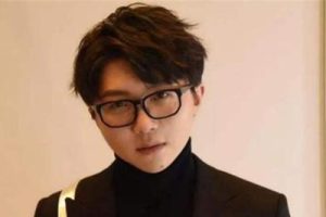 毛不易《看得最远的地方吉他谱》C调原版