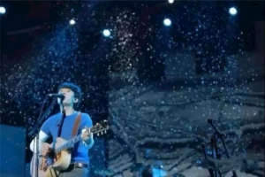 赵雷《三里屯的夜吉他谱》C调原版伴奏谱