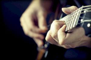 尘土吉他谱-安联宇-尘土G调精编原版弹唱谱