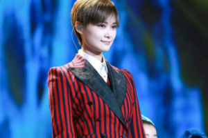 李宇春《如果我不是我吉他谱》C调原版