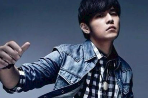 周杰伦《还在流浪吉他谱》C调详细原版