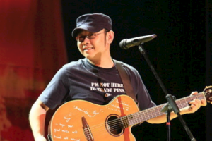 刀郎《2002年的第一场雪吉他谱》C调原版