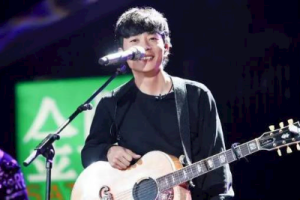 赵雷《小雨中吉他谱》C调超还原版