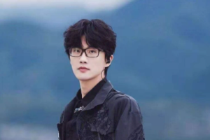 幻听吉他谱-许嵩-幻听C调原版编配-弹唱六线谱