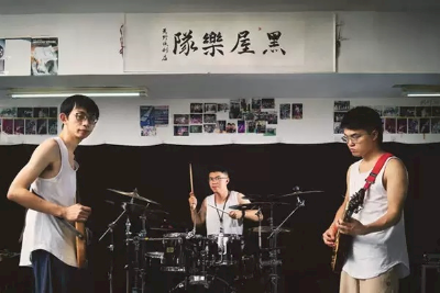 黑屋乐队《我多想拥抱你吉他谱》C调原版吉他谱 黑屋乐队《我多想拥抱你吉他谱》C调原版吉他谱