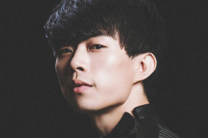 夏天吉他谱-赵雷《夏天》A调弹唱谱-原版六线谱