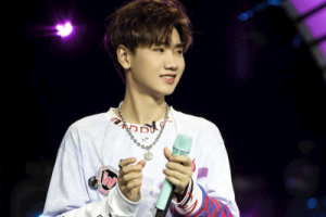 汪苏泷《一笑倾城吉他谱》C调原版