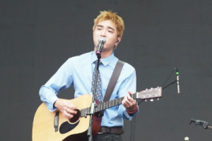 嘿吉他谱-沈以诚《嘿》C调弹唱谱-原版六线谱