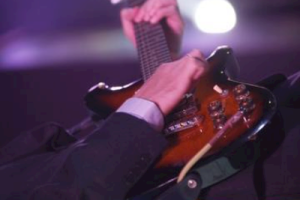 顽疾吉他谱-小乐哥-顽疾G调弹唱谱-原版六线谱