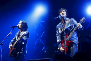 动力火车《背叛情歌吉他谱》G调原版