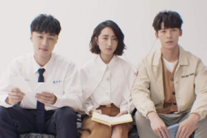 八三夭《想见你想见你想见你吉他谱》F调简单原版