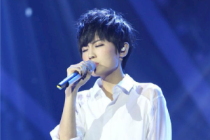 华晨宇《与火星孩子的对话吉他谱》D调原版