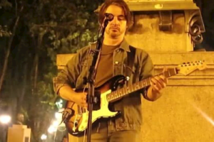 ello Nico《花吉他谱》G调