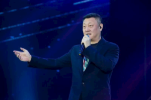 韩磊《男人底线吉他谱》G调原版