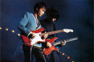 BEYOND《你知道我的迷惘吉他谱》C调原版